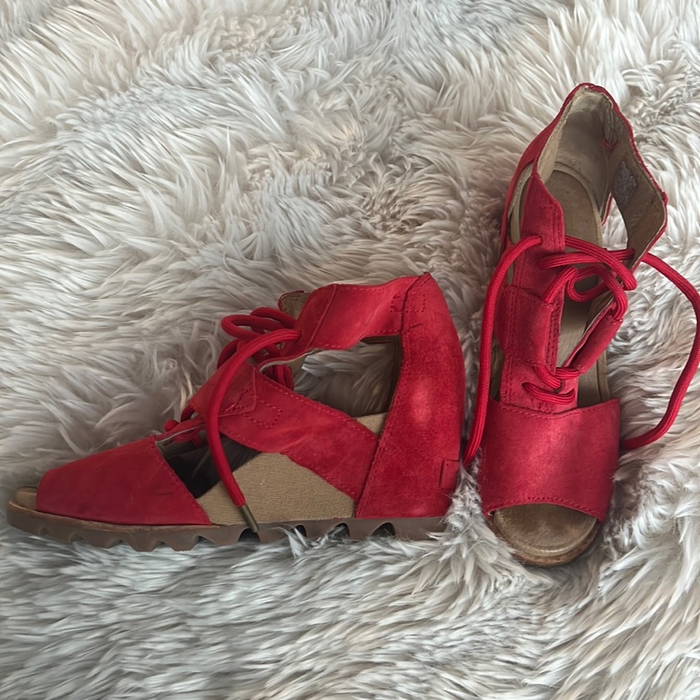 Sorel red open toe wedge